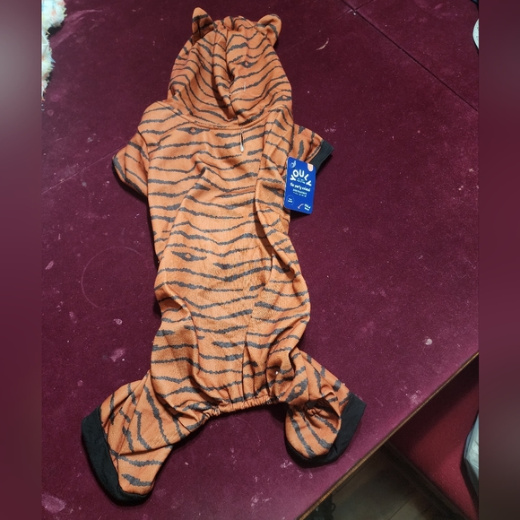 Petco Youly “The Party Animal” Dog Pajamas - Picture 5 of 9